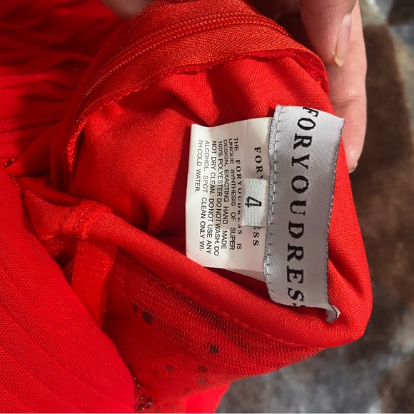 Red long dress - Picture 4 of 5